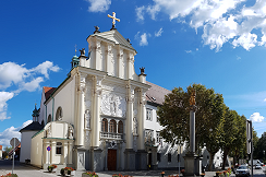 Župnijska cerkev sv. Petra in Pavla